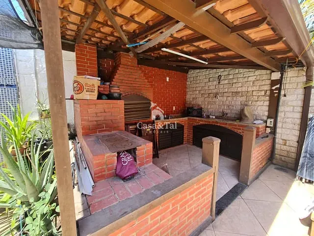 Casa 2 quartos e 3 banheiros, à venda, no bairro Vila Colúmbia em São João de Meriti