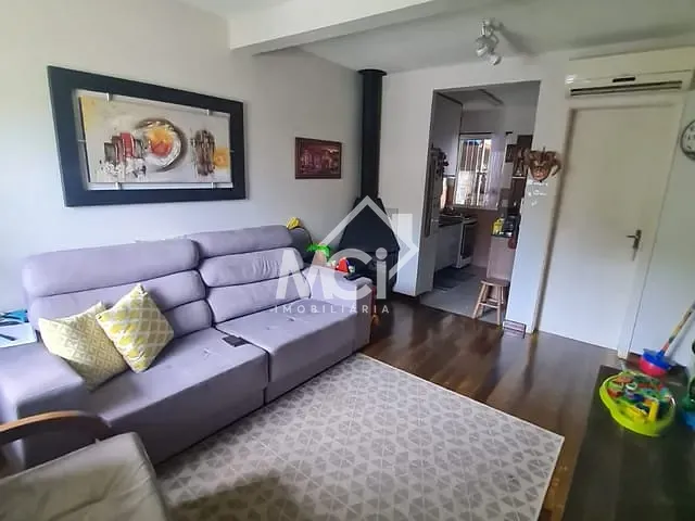 Casa com 75m² 2 quartos e 1 banheiro, à venda, no bairro Três Vendas em Pelotas
