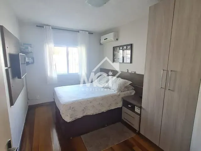 Casa com 75m² 2 quartos e 1 banheiro, à venda, no bairro Três Vendas em Pelotas