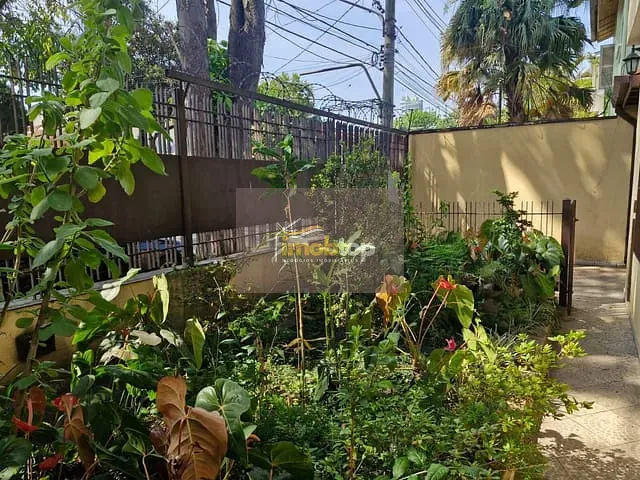 Casa com 300m² 3 quartos e 5 banheiros, à venda, no bairro Vila Cordeiro em São Paulo