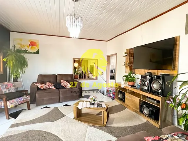 Casa com 180m² 3 quartos e 2 banheiros, à venda ou para alugar, no bairro Centro em Passo Fundo