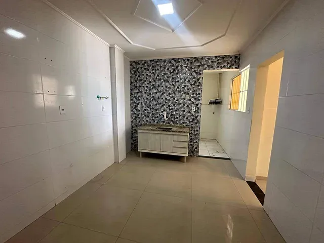 Casa 3 quartos e 3 banheiros, à venda ou para alugar, no bairro Alves de Souza em Paulo Afonso