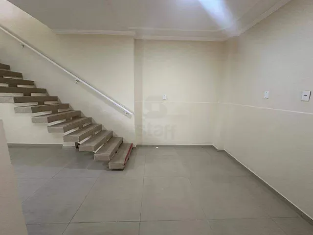 Casa 3 quartos e 3 banheiros, à venda ou para alugar, no bairro Alves de Souza em Paulo Afonso