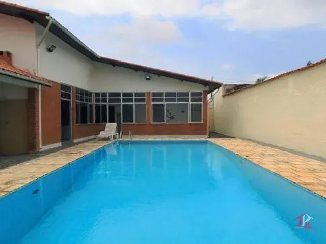 Casa 5 quartos e 4 banheiros, à venda, no bairro Nova Itanhaém (Interior) em Itanhaém