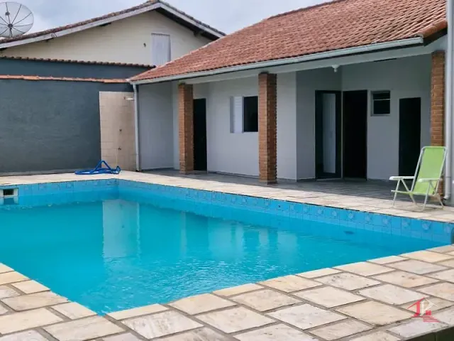 Casa 5 quartos e 4 banheiros, à venda, no bairro Nova Itanhaém (Interior) em Itanhaém