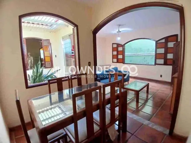 Casa 2 quartos e 4 banheiros, à venda, no bairro Penha em Rio de Janeiro