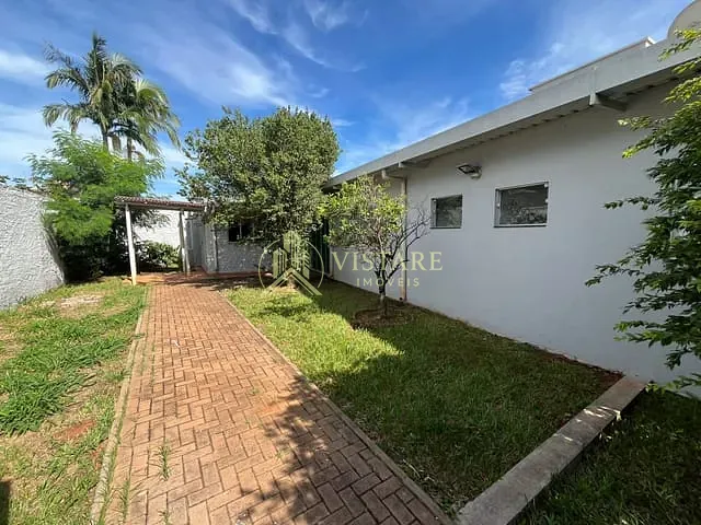 Casa com 663m² 2 quartos e 3 banheiros, à venda, no bairro Parque Santa Cecília em Piracicaba