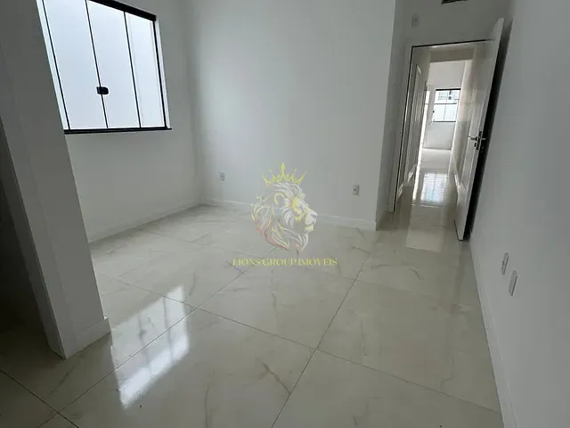 Casa 2 quartos e 3 banheiros, à venda, no bairro Rio Pequeno em Camboriú