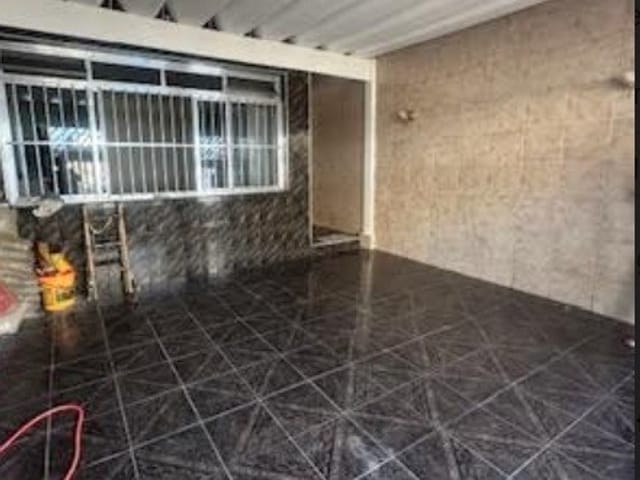 Casa 2 quartos e 1 banheiro, à venda, no bairro Jardim D'Abril em São Paulo