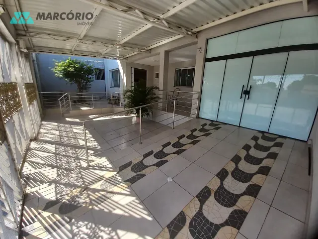 Casa 3 quartos e 5 banheiros, à venda, no bairro Setor Leste Vila Nova em Goiânia