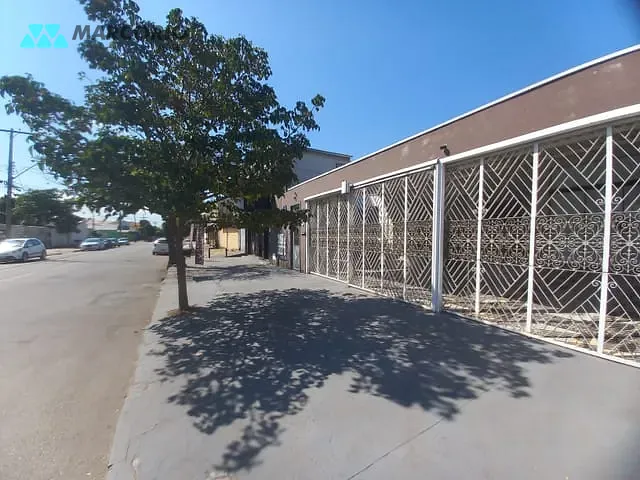 Casa 3 quartos e 5 banheiros, à venda, no bairro Setor Leste Vila Nova em Goiânia