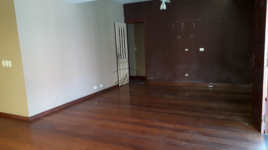 Casa à venda com 4 quartos, 292m² - Foto 9