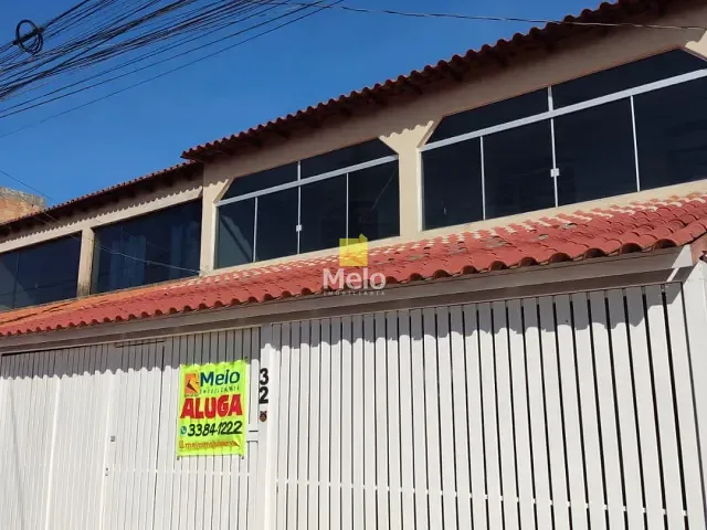 Casa 5 quartos e 1 banheiro, para alugar, no bairro Santa Maria em Brasília
