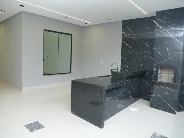 Casa com 180m² 3 quartos e 2 banheiros, à venda, no bairro Residencial Buriti em Senador Canedo