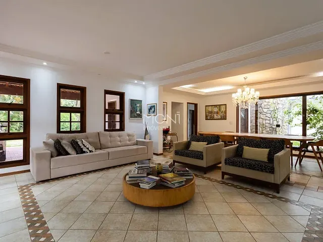 Casa 4 quartos e 4 banheiros, à venda, no bairro Park Way em Brasília