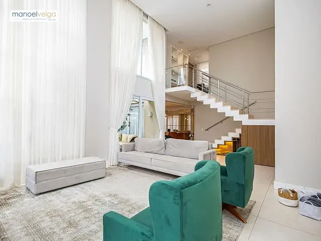 Casa com 323m² 5 quartos e 5 banheiros, à venda ou para alugar, no bairro São Gabriel em Colombo
