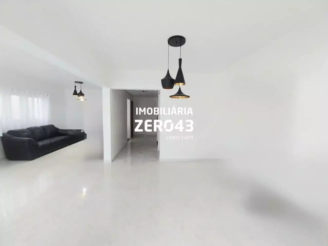Casa com 246m² 3 quartos e 5 banheiros, à venda, no bairro Hedy em Londrina