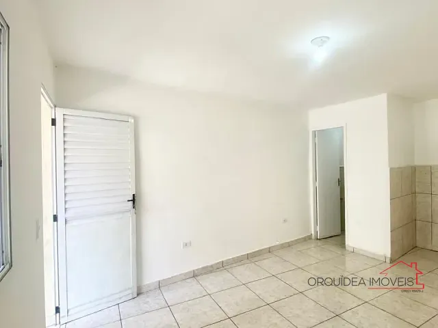 Casa com 50m² 2 quartos e 1 banheiro, para alugar, no bairro Vila Santo Estéfano em São Paulo