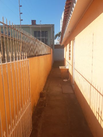 Casa com 250m² 3 quartos e 1 banheiro, à venda, no bairro Colina em Guaíba