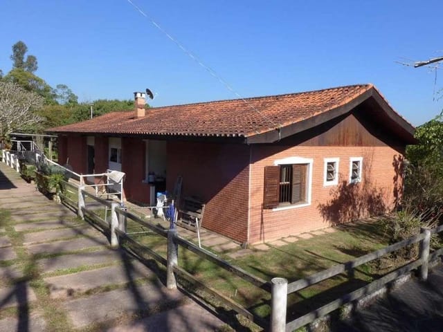 Casa com 4875m² 3 quartos e 3 banheiros, à venda, no bairro Chácara dos Lagos em Carapicuíba