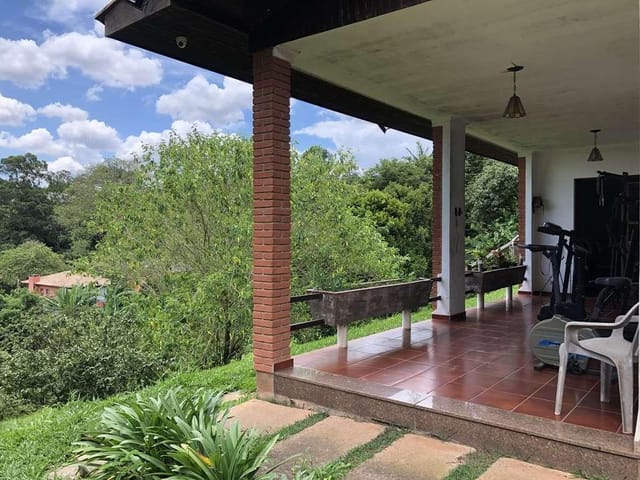 Casa com 4875m² 3 quartos e 3 banheiros, à venda, no bairro Chácara dos Lagos em Carapicuíba