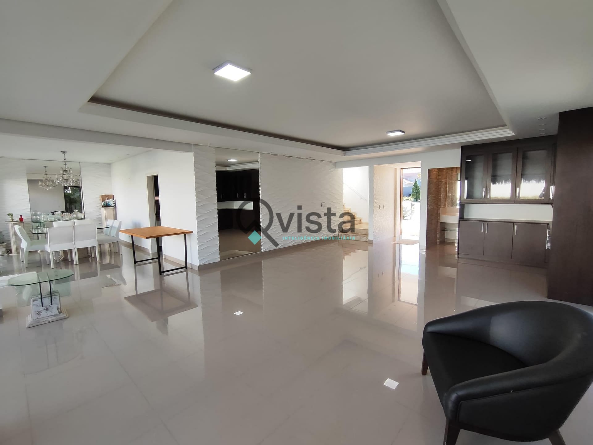 Casa, 4 quartos, 298 m² - Foto 2