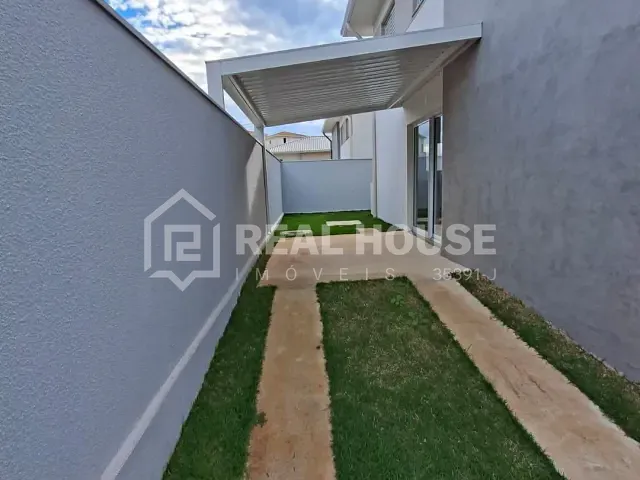 Casa 3 quartos e 3 banheiros, à venda, no bairro Vossoroca em Votorantim