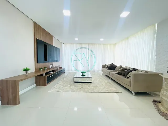 Casa com 400m² 3 quartos e 3 banheiros, à venda, no bairro Operária em Londrina