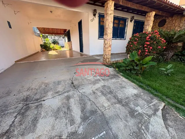 Casa 3 quartos e 1 banheiro, à venda, no bairro Alequicis em Santo Antônio de Pádua