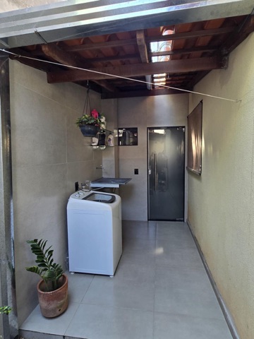 Casa 2 quartos e 2 banheiros, à venda, no bairro Duquesa II (São Benedito) em Santa Luzia