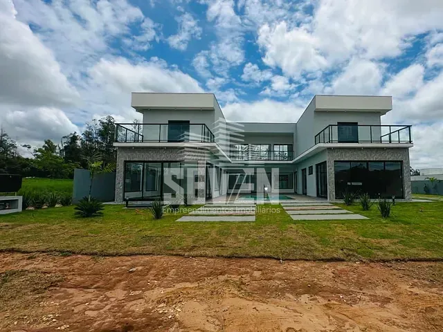 Casa com 912m² 4 quartos e 3 banheiros, à venda, no bairro Santa Bárbara Resort Residence em Águas de Santa Bárbara