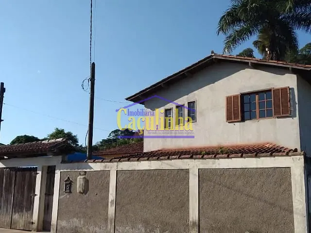 Casa com 360m² 3 quartos e 2 banheiros, à venda, no bairro Centro (Ipiabas) em Barra do Piraí