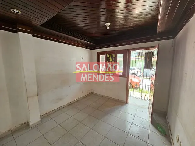 Casa 3 quartos e 1 banheiro, à venda, no bairro Nazaré em Belém