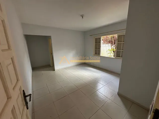 Casa com 180m² 3 quartos e 2 banheiros, à venda, no bairro Jardim Danúbio em Jundiaí