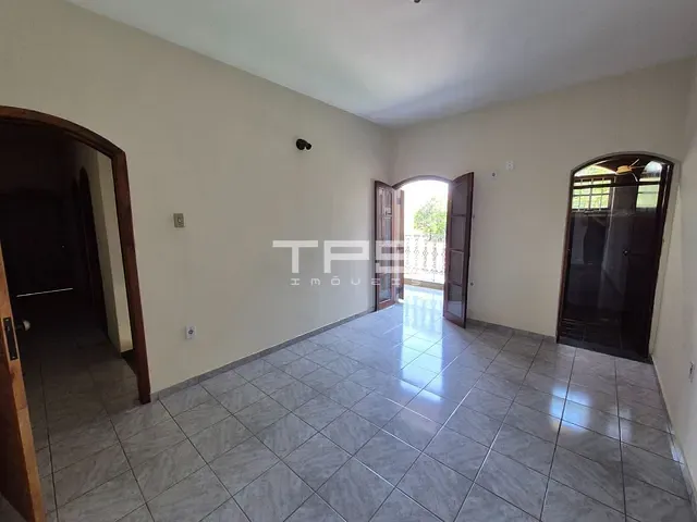 Casa com 300m² 3 quartos e 2 banheiros, à venda, no bairro Parque Residencial Beira Rio em Guaratinguetá