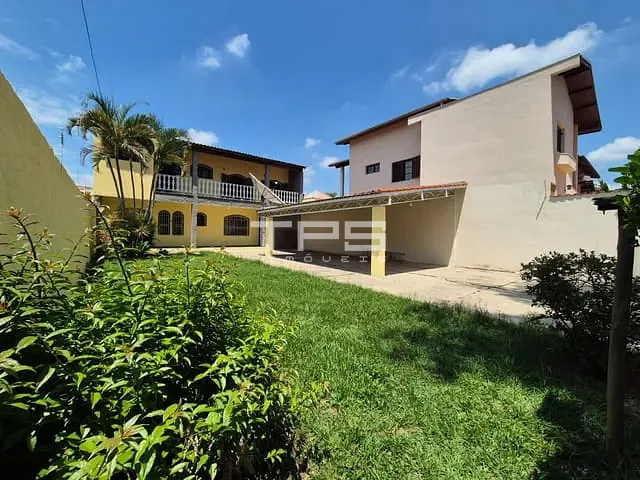 Casa com 300m² 3 quartos e 2 banheiros, à venda, no bairro Parque Residencial Beira Rio em Guaratinguetá