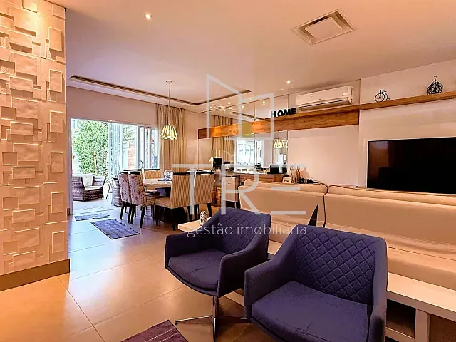 Casa com 300m² 3 quartos e 5 banheiros, à venda, no bairro Parque Brasil 500 em Paulínia