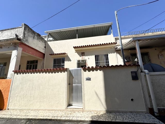 Casa com 120m² 2 quartos e 2 banheiros, à venda, no bairro Penha em Rio de Janeiro