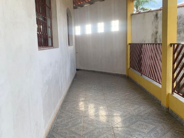 Casa com 250m², à venda, no bairro Santa Edwirges em Cambuí