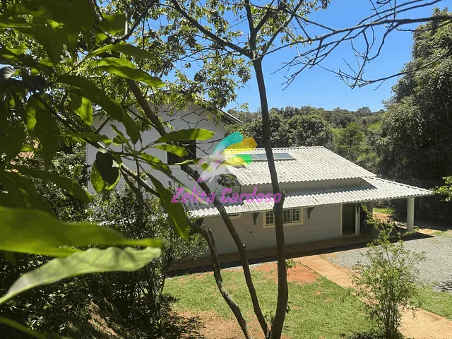 Casa com 2000m² 4 quartos e 2 banheiros, à venda, no bairro Condomínio Vale do Ouro em Ribeirão das Neves