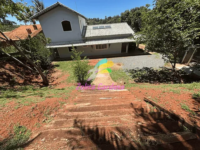 Casa com 2000m² 4 quartos e 2 banheiros, à venda, no bairro Condomínio Vale do Ouro em Ribeirão das Neves