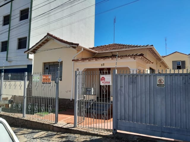 Casa com 921m² 2 quartos e 1 banheiro, à venda, no bairro Centro em São João da Boa Vista