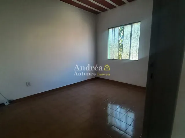 Casa 2 quartos e 2 banheiros, à venda, no bairro Jardim Esperança em Cabo Frio