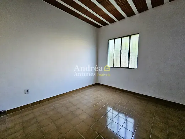 Casa 2 quartos e 2 banheiros, à venda, no bairro Jardim Esperança em Cabo Frio