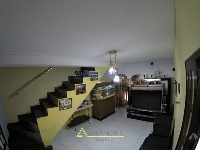 Sobrado com 240m² 5 quartos e 3 banheiros, à venda, no bairro São Miguel Paulista em São Paulo