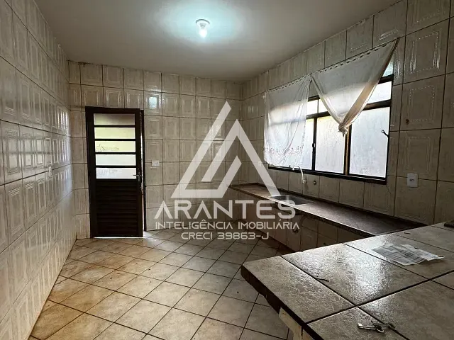 Casa 3 quartos e 1 banheiro, para alugar, no bairro Jardim Nova Barretos em Barretos