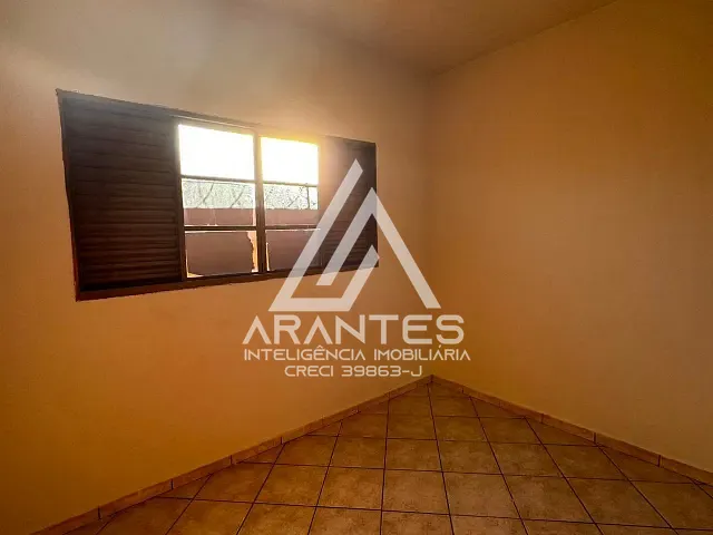 Casa 3 quartos e 1 banheiro, para alugar, no bairro Jardim Nova Barretos em Barretos