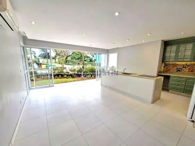 Casa com 185m² 3 quartos e 3 banheiros, à venda ou para alugar, no bairro Bosque do Vianna em Cotia