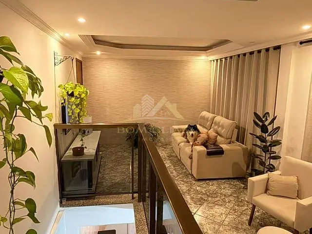 Casa 2 quartos e 2 banheiros, à venda, no bairro Grama / Vila Montanhesa em Juiz de Fora