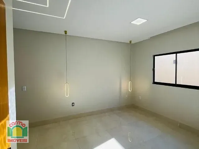 Casa com 210m² 3 quartos e 2 banheiros, à venda, no bairro Residencial Jardins Do Lago em Anápolis